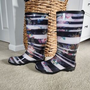 Kamik Black and White Floral Striped Rain Boots